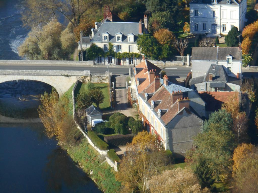 La Chaussee Des Ponts Noyers-sur-Cher Extérieur photo